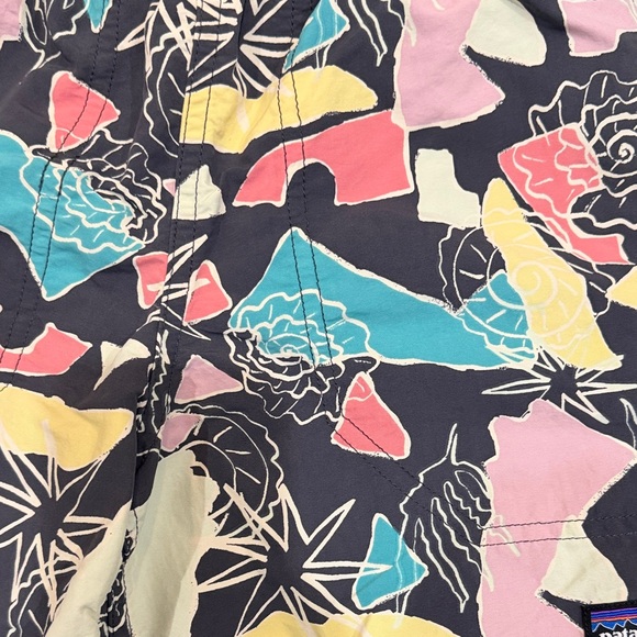 Patagonia Kids Lined Baggies 2 pair - Picture 8 of 10